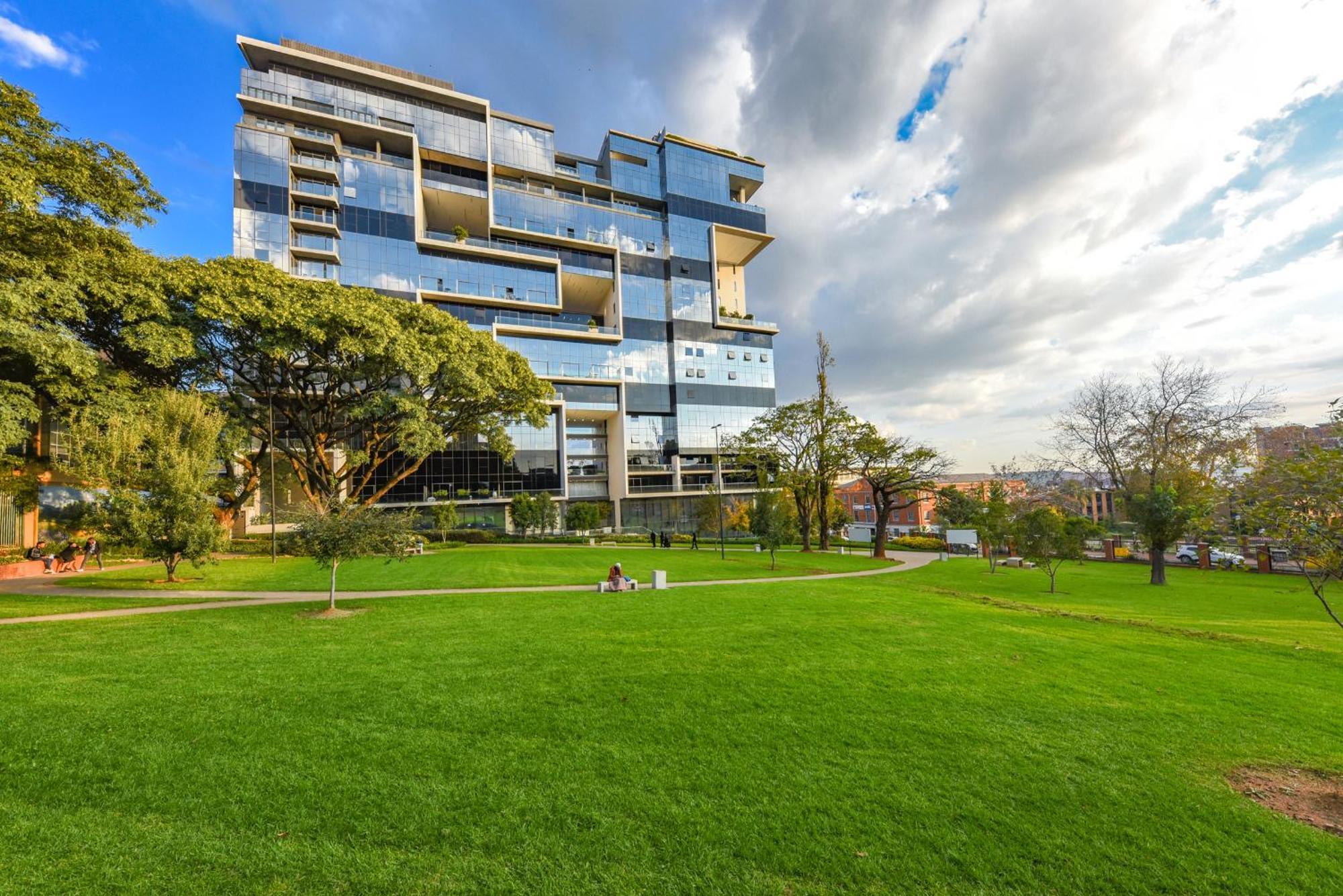 The Park Central Residence - With Generator Johannesburgo Exterior foto
